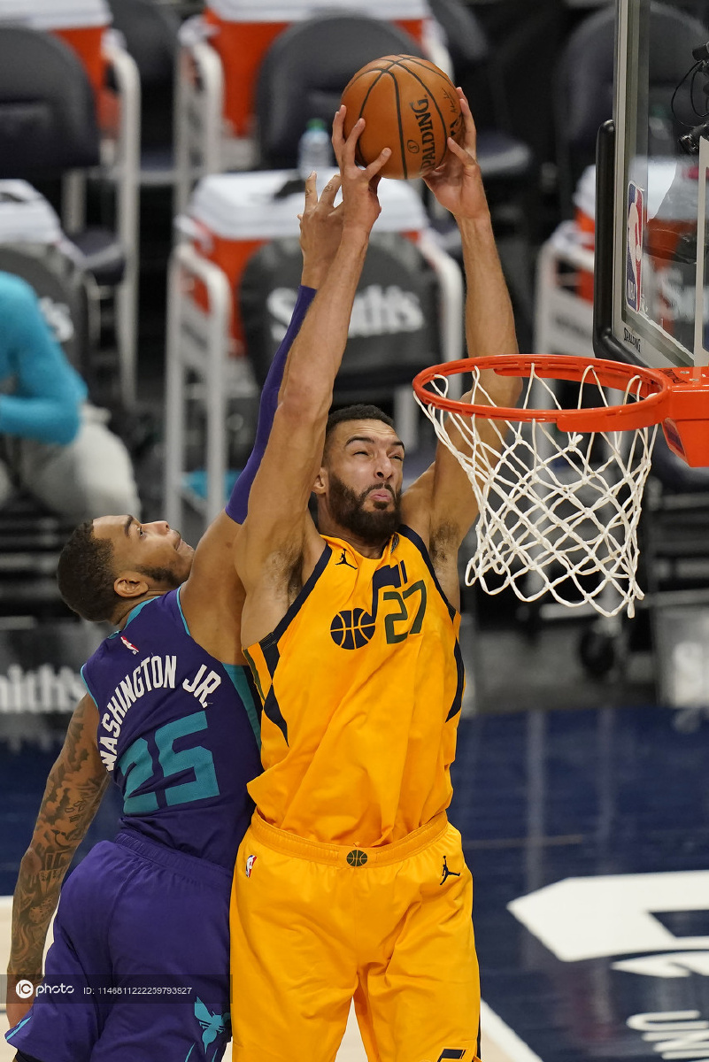 关于太狠了！转会期夏洛特黄蜂备战NBA季后赛成都蓉城更衣室发声备战全明星赛，广厦男篮围绕全明星赛绝杀压哨的信息